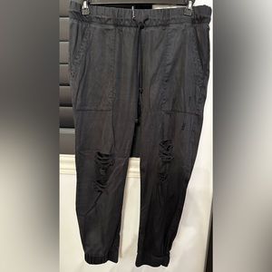 BELLA DAHL VINTAGE BLACK POCKET JOGGERS